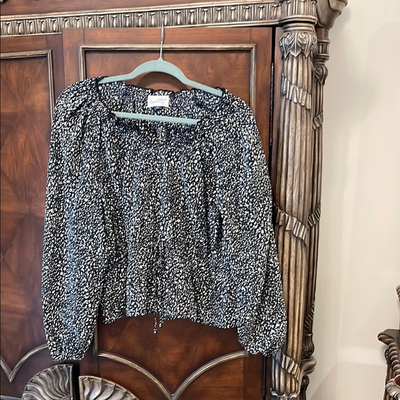 Universal Thread Tops - Universal Thread Black and White Smocked Tie Front Blouse